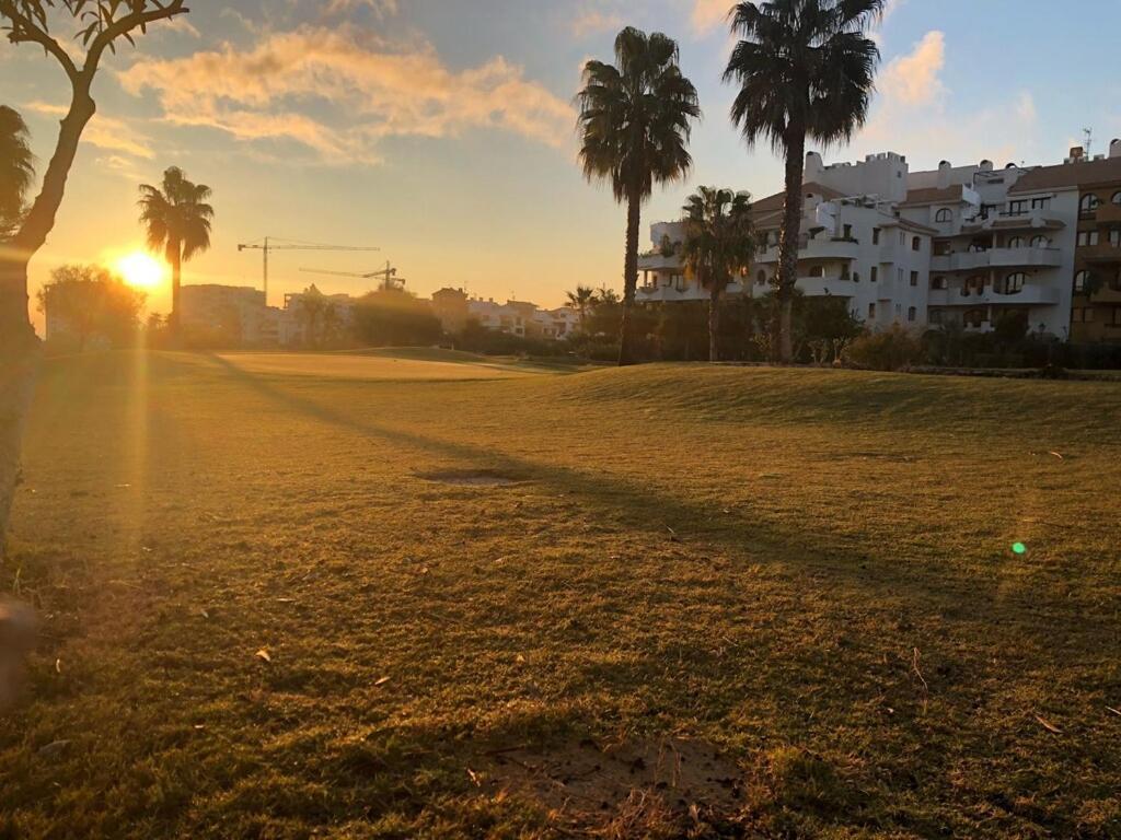 Panorama Park, Punta Prima, 5 Star Luxury 2 Bedroom Apartment Like No Other アリカンテ エクステリア 写真
